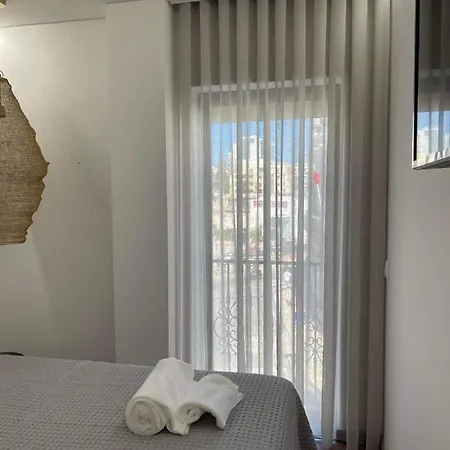 Pontinha Exclusive House 3*