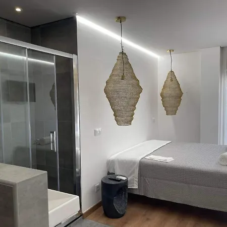 Pensión Pontinha Exclusive House