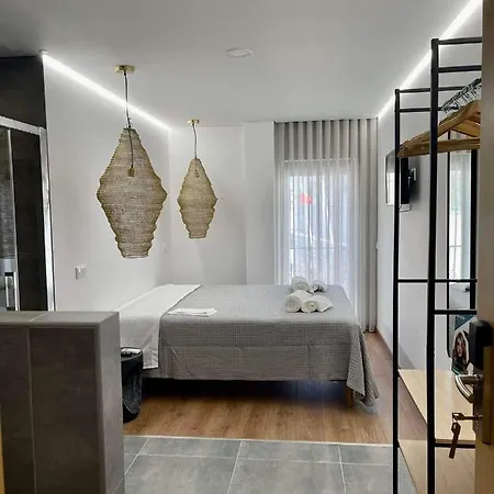 Гостевой дом Pontinha Exclusive House