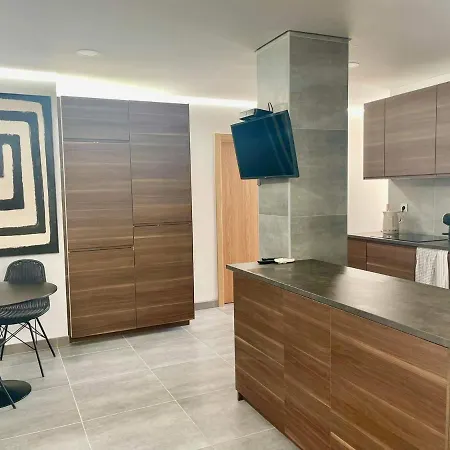 Pontinha Exclusive House *